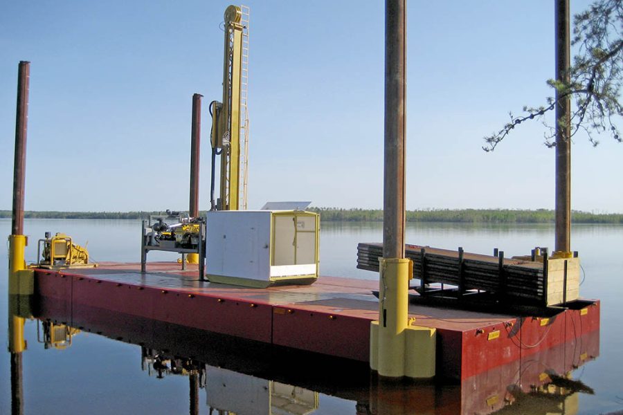 Flexifloat-4SpudBargeBabbitMn